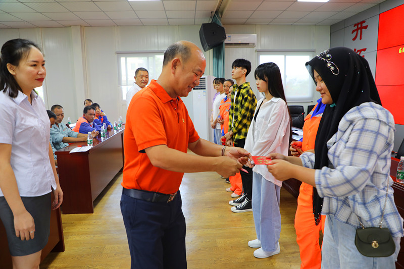 “金秋助學，圓夢明佳！”明佳集團黨支部及工會組織開展愛心助學活動！